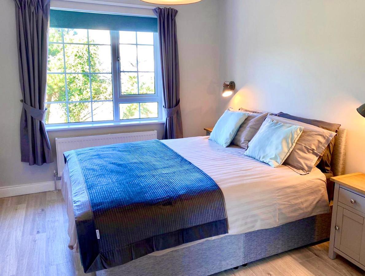 The Lake House 던글로 외부 사진