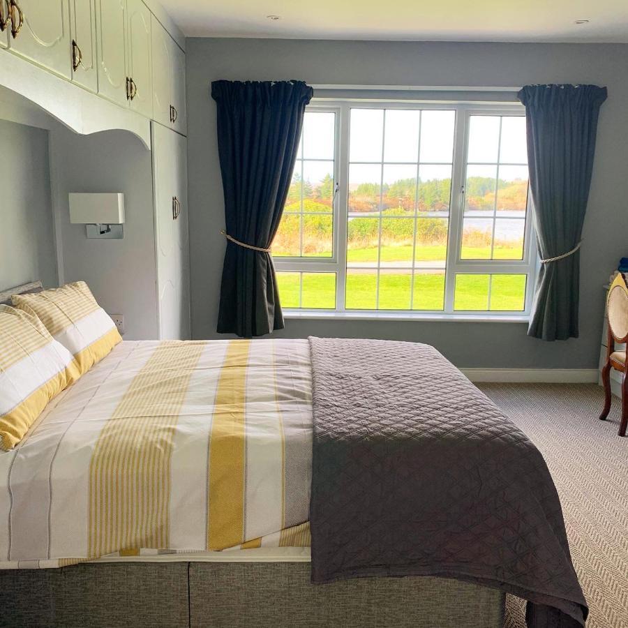 The Lake House 던글로 외부 사진