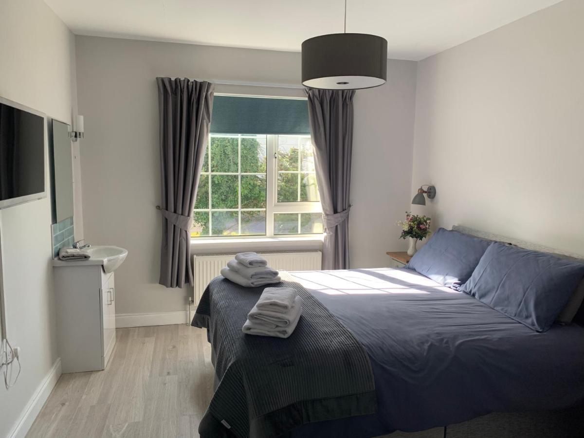 The Lake House 던글로 외부 사진